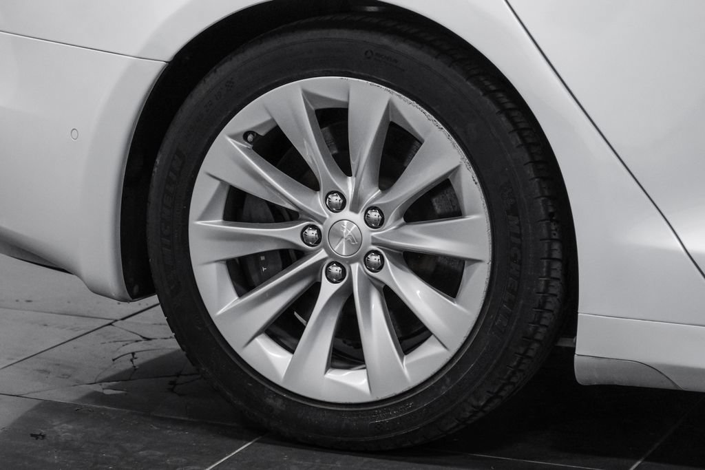 Used 2020 Tesla Model S Long Range AWD/4WD image 47