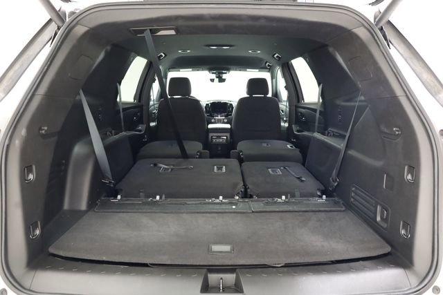 Used 2023 Chevrolet Traverse LT image 34