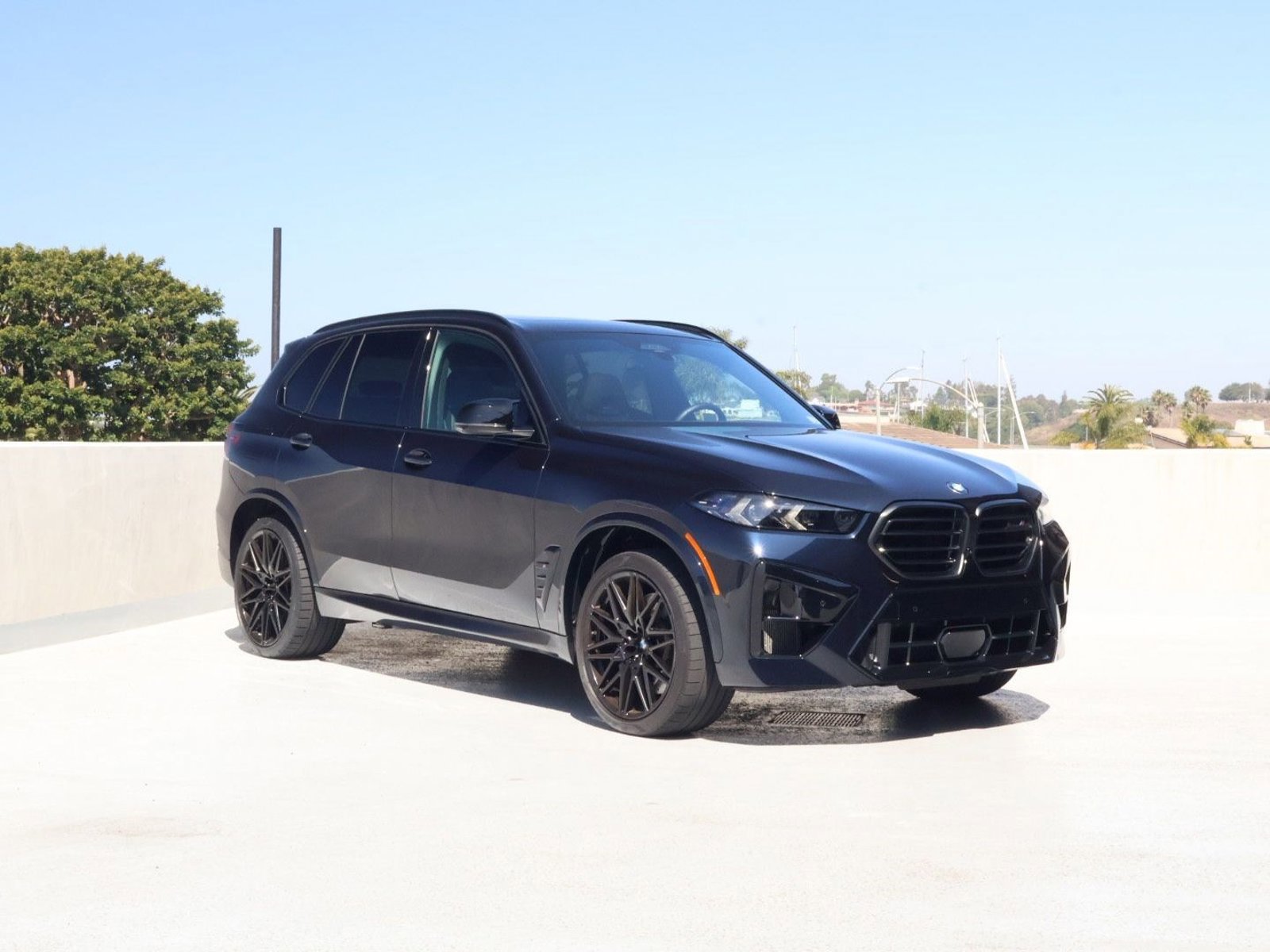 Used 2025 BMW X5 M Competition w/ Executive Package AWD/4WD image 7