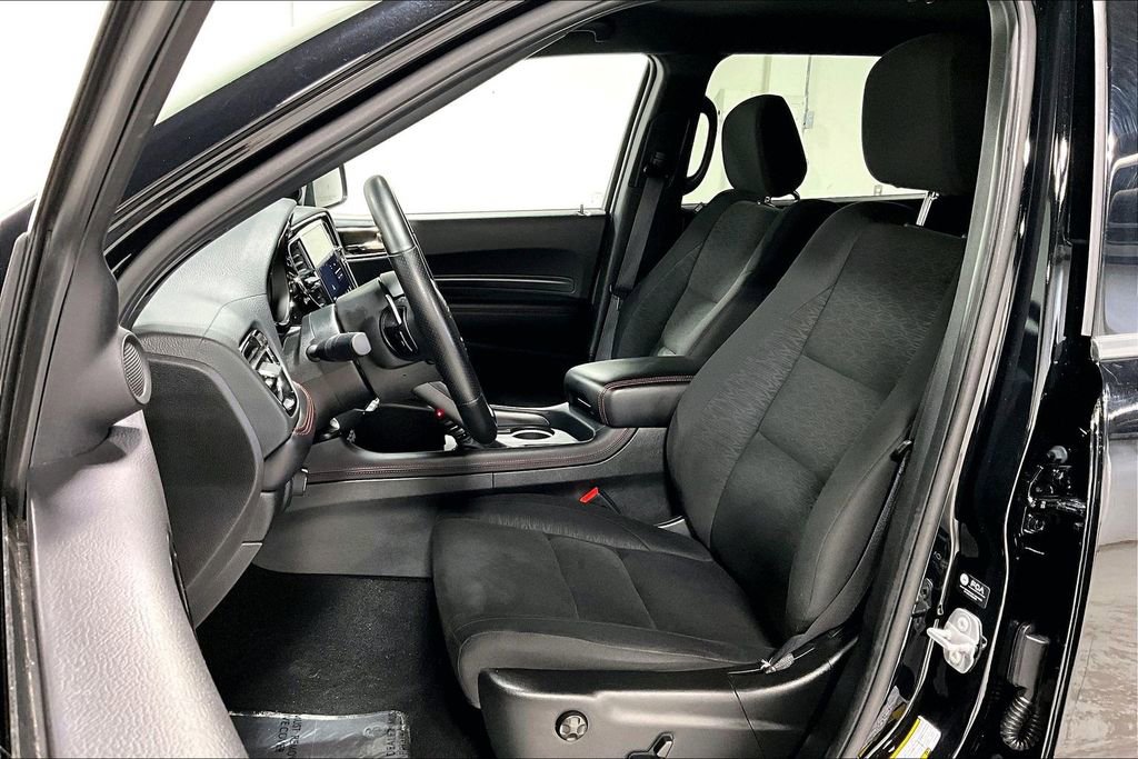 Used 2025 Dodge Durango GT image 33