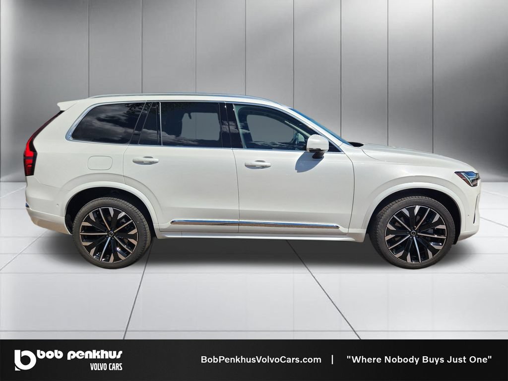 Used 2025 Volvo XC90 B6 Plus AWD/4WD image 24