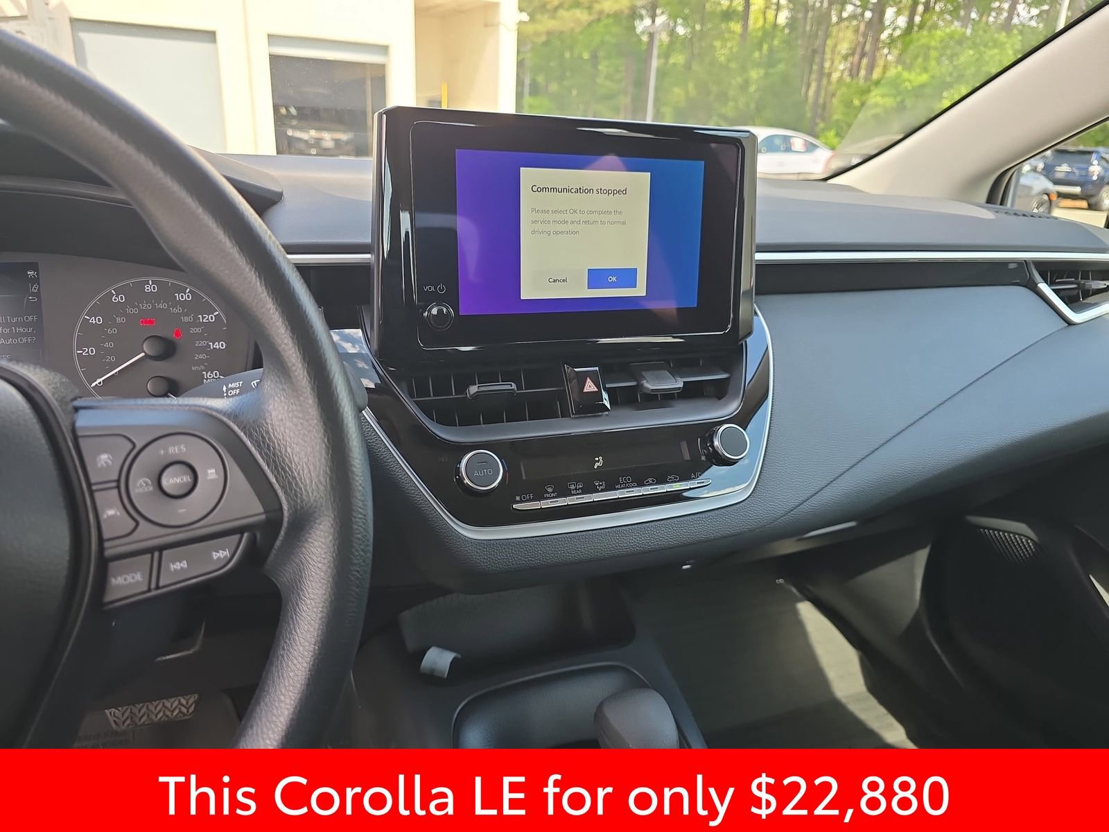 Used 2025 Toyota Corolla LE w/ Convenience Package image 25