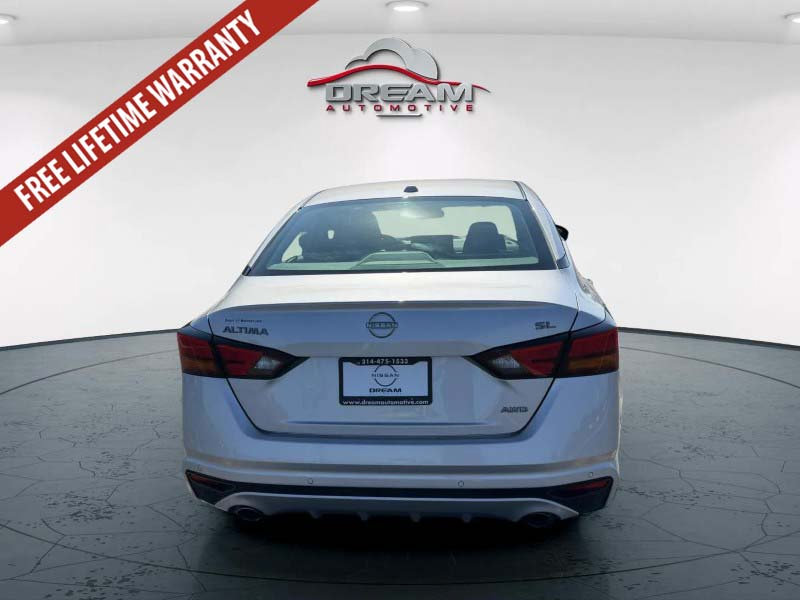 Used 2024 Nissan Altima 2.5 SL AWD/4WD image 12