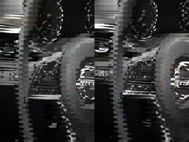 Used 2025 Nissan Altima 2.5 SV image 22