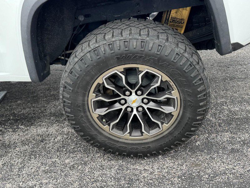 Used 2022 Chevrolet Colorado ZR2 AWD/4WD image 7