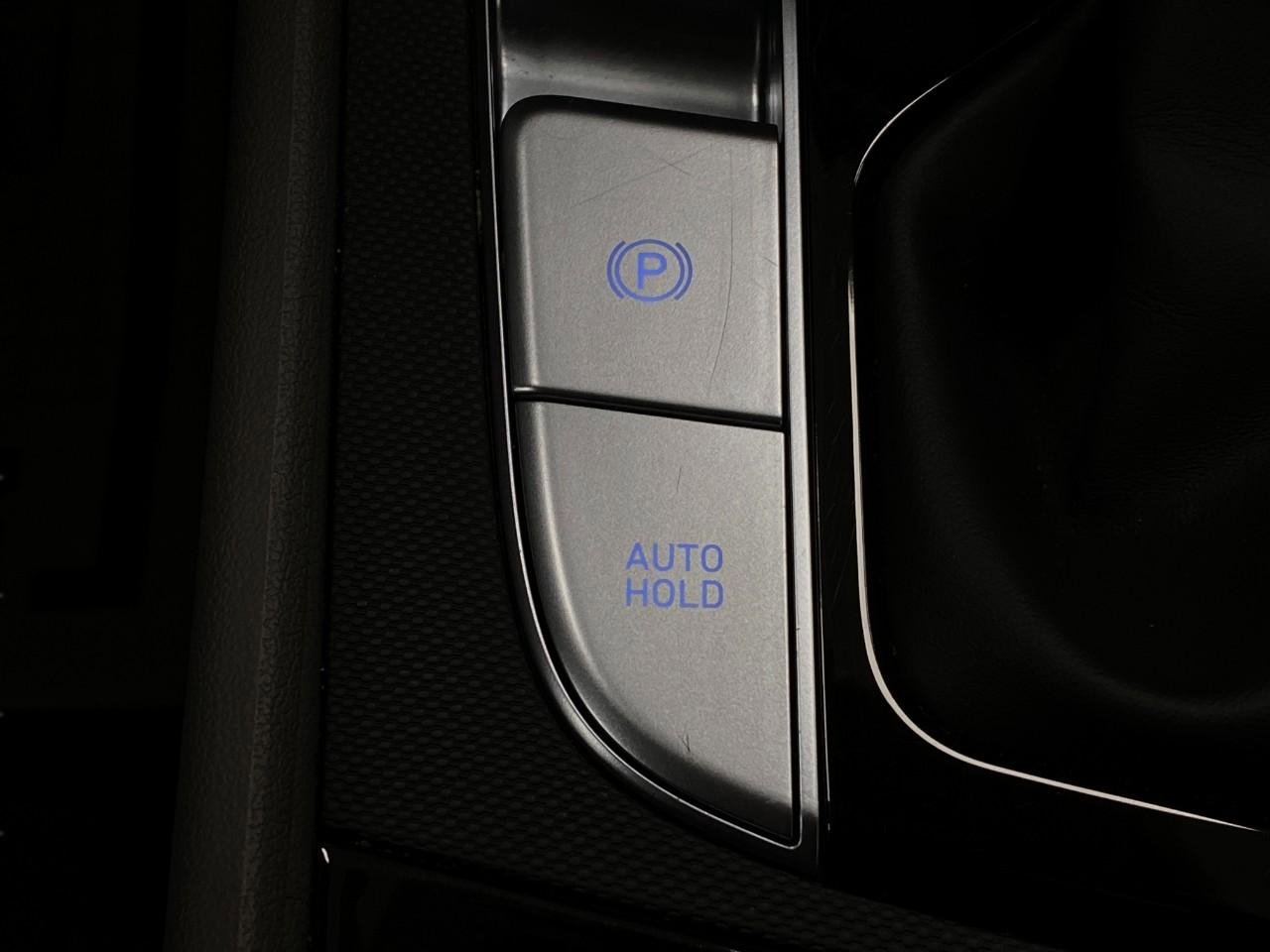 Certified 2025 Hyundai Elantra SEL image 27