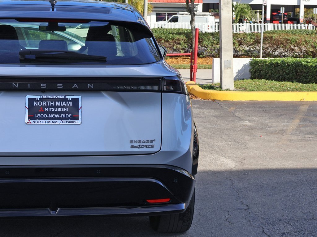 Used 2023 Nissan Ariya AWD image 17