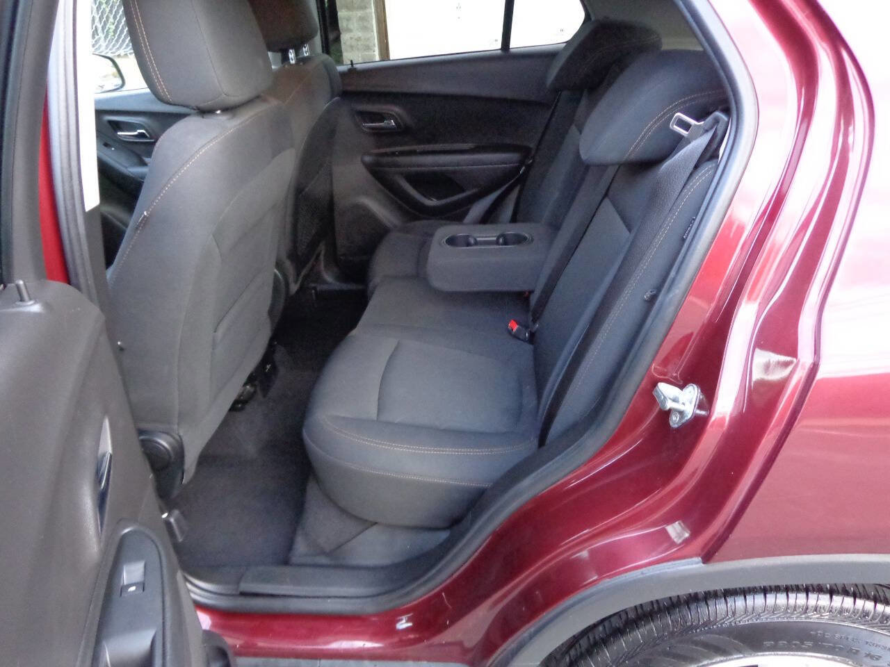 Used 2017 Chevrolet Trax LT image 12