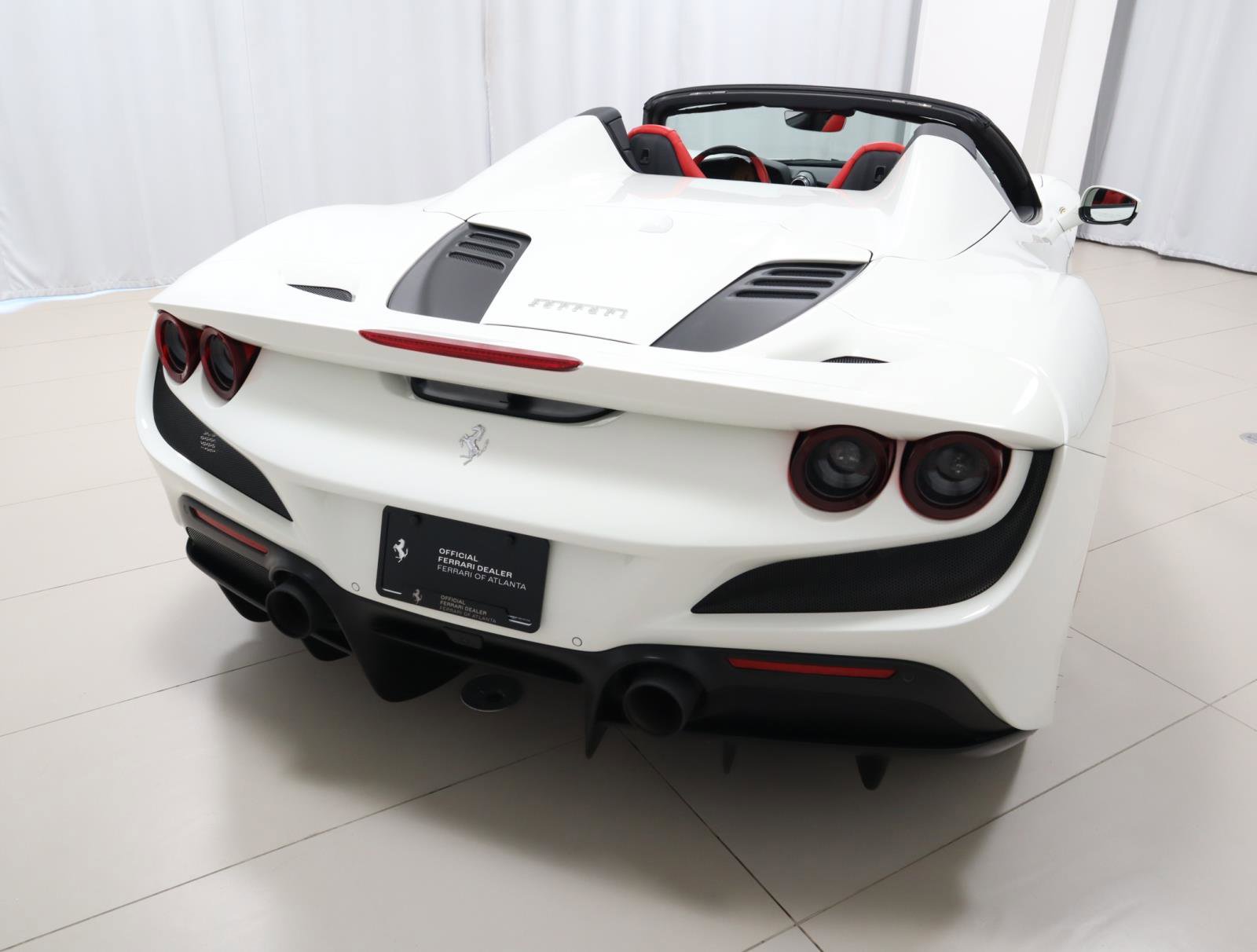 Used 2023 Ferrari F8 Tributo RWD image 11