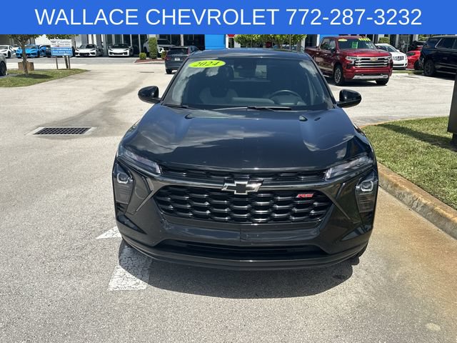 Used 2024 Chevrolet Trax RS FWD image 4