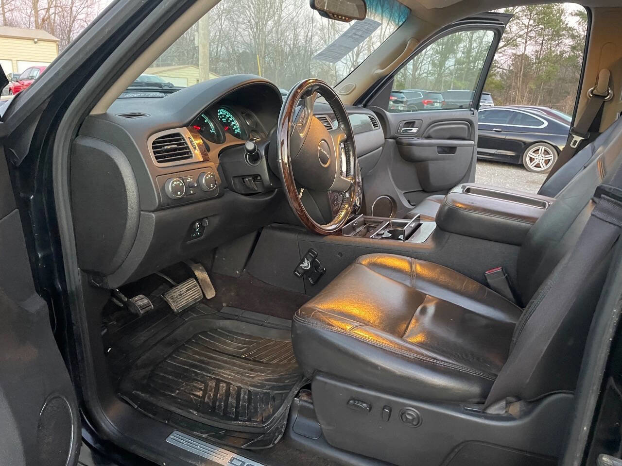 Used 2013 GMC Sierra 3500 Denali image 28