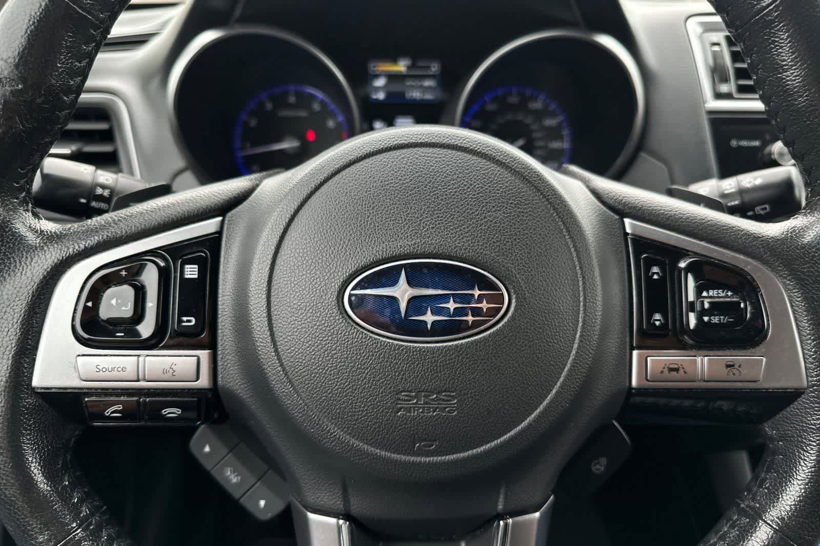 Used 2017 Subaru Outback 3.6R Touring w/ Popular Package #5A AWD/4WD image 26