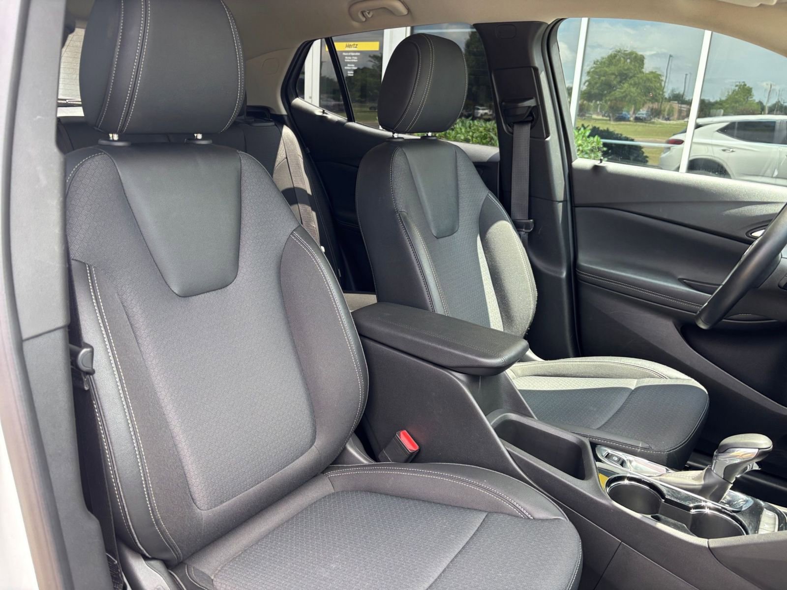 Used 2025 Buick Encore GX Preferred FWD image 35