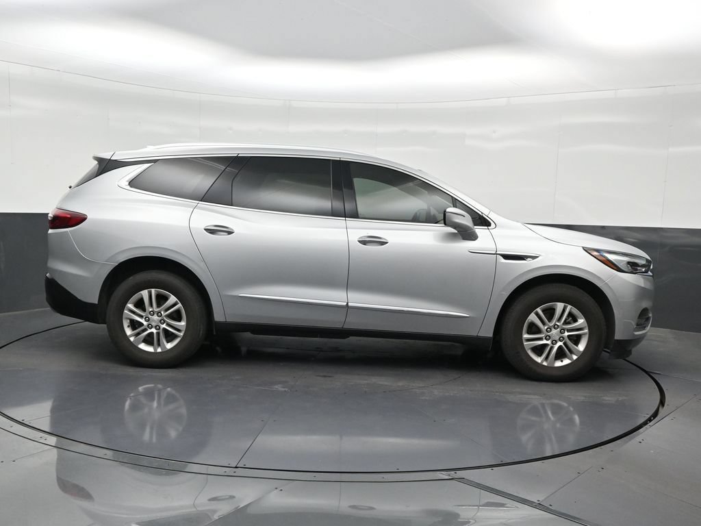 Used 2021 Buick Enclave Essence w/ Sound and Sites Package FWD image 7