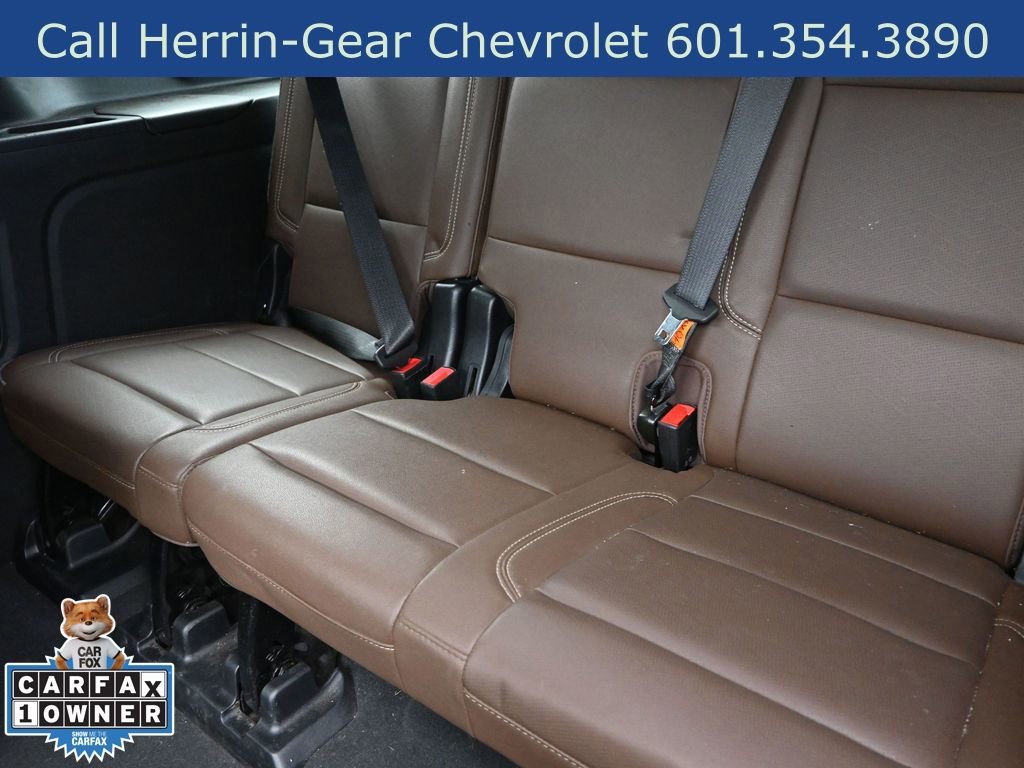 Used 2023 Chevrolet Suburban High Country image 17