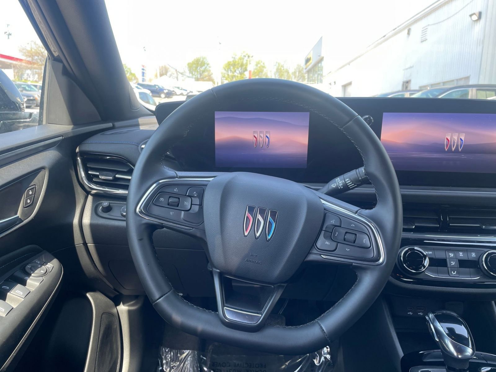 Used 2025 Buick Envista Sport Touring image 33