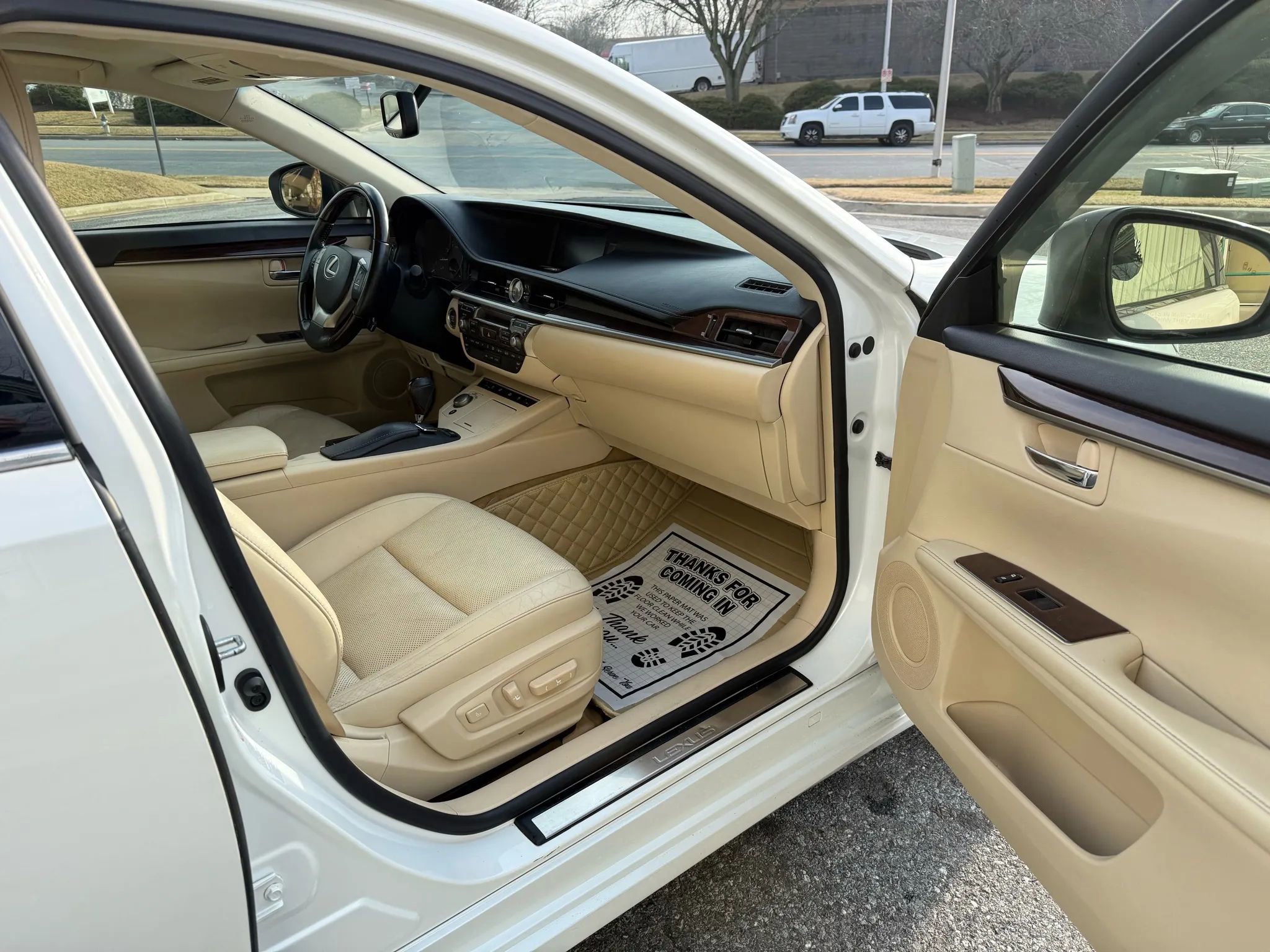 Used 2013 Lexus ES 350 w/ Luxury Pkg image 15