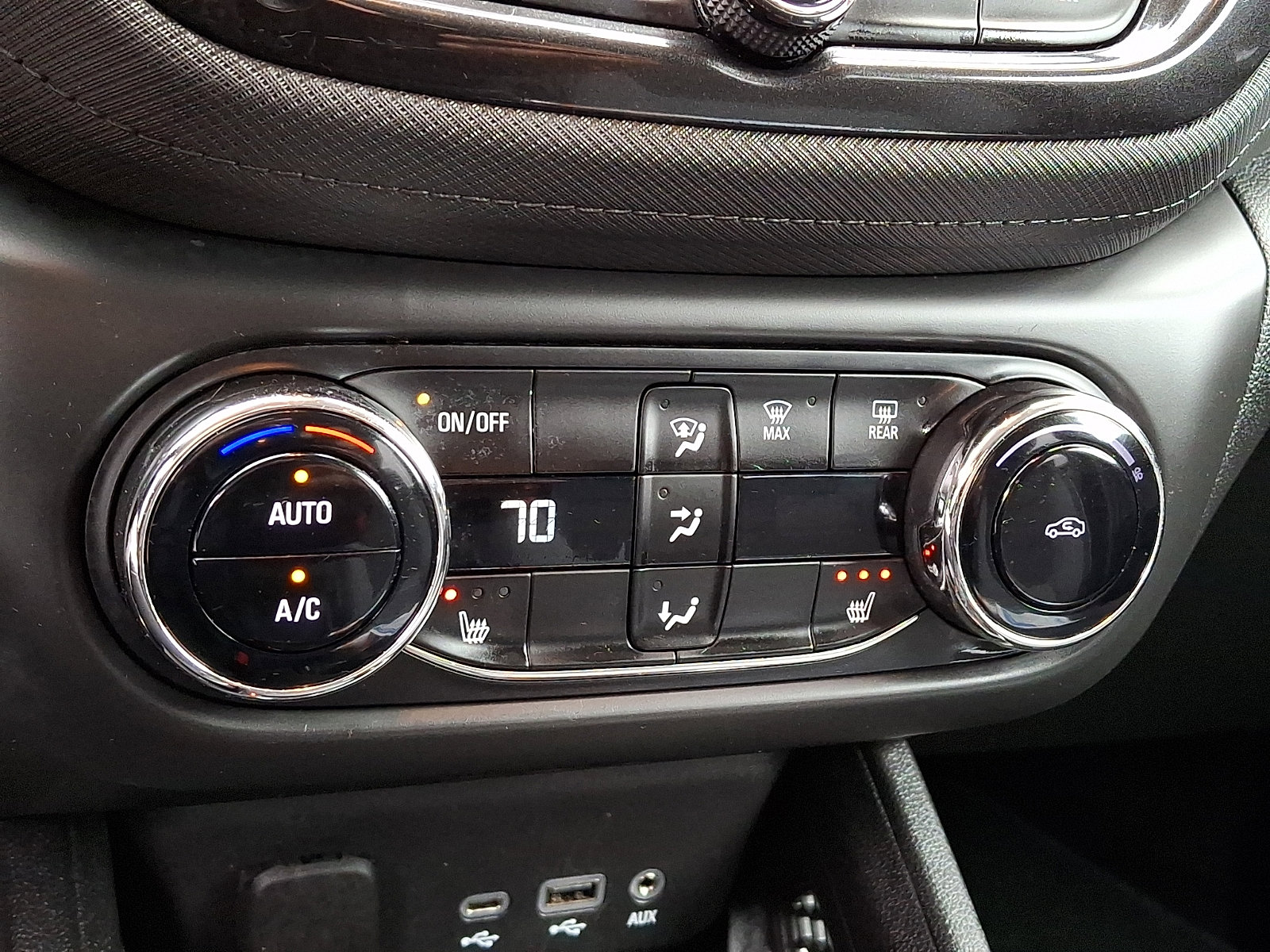 Used 2022 Chevrolet TrailBlazer LT w/ Convenience Package FWD image 16
