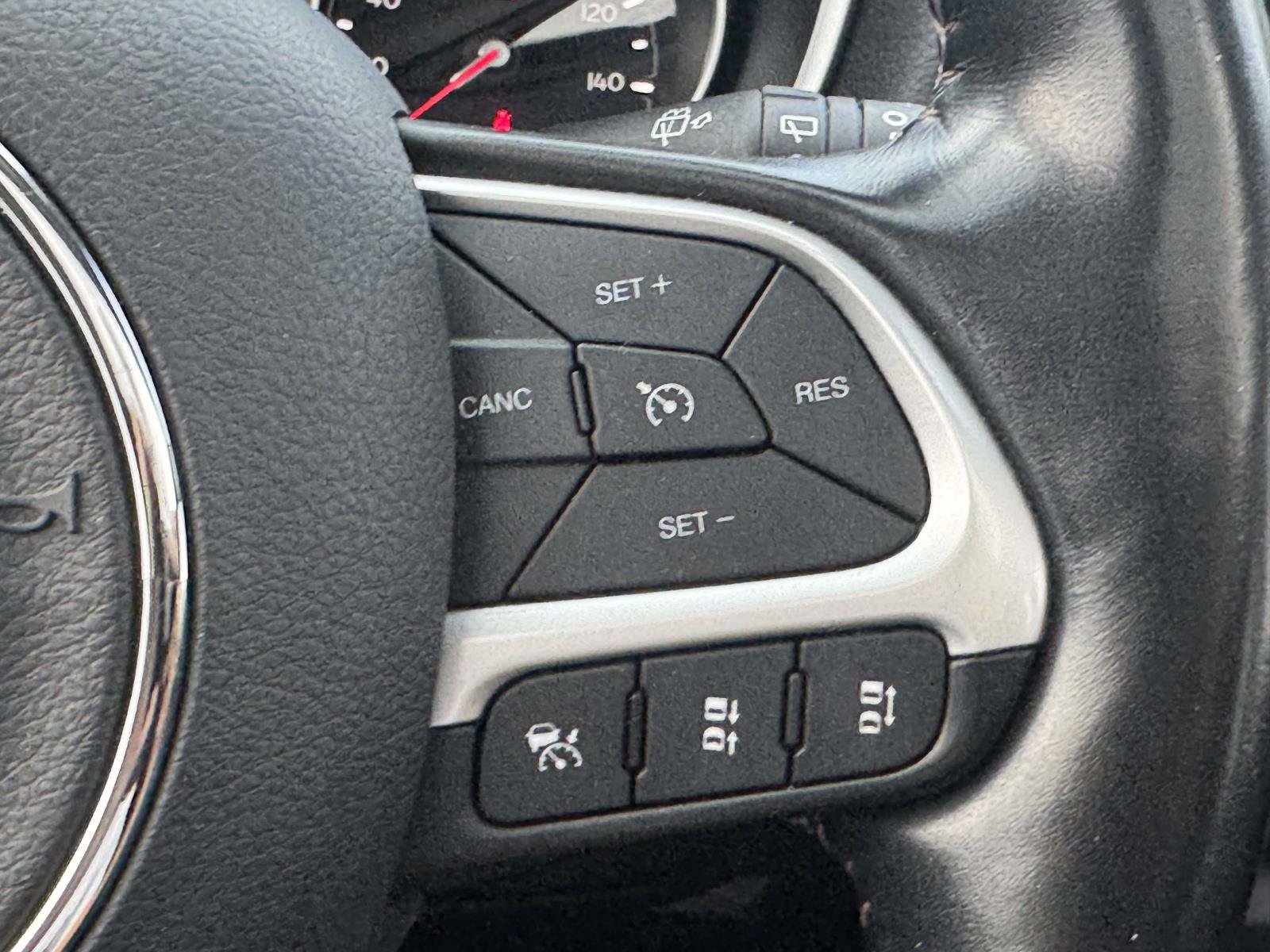 Used 2021 Jeep Compass Limited w/ Sun and Sound Group AWD/4WD image 34