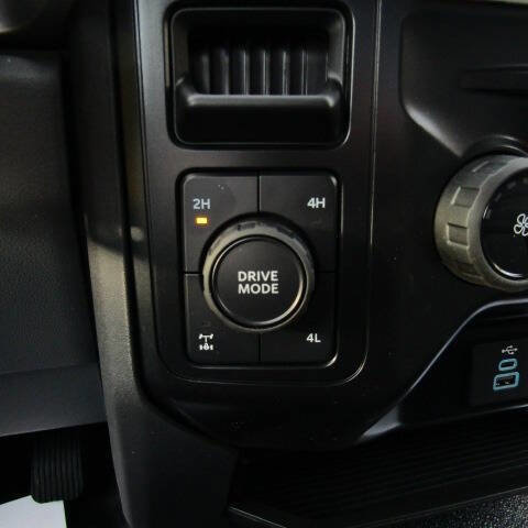 Used 2025 Ford F350 XL w/ XL Chrome Package image 16