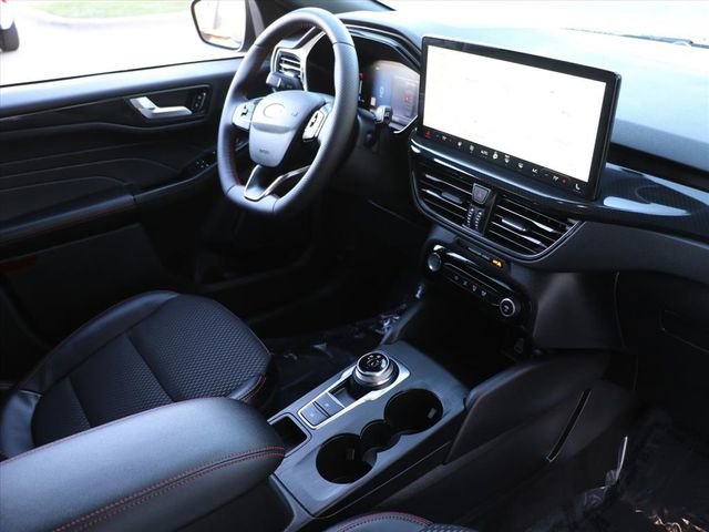 Used 2024 Ford Escape ST-Line w/ Equipment Group 301A image 12
