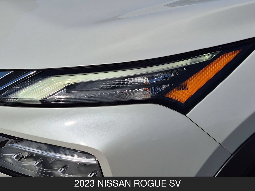 Certified 2023 Nissan Rogue SV FWD image 10