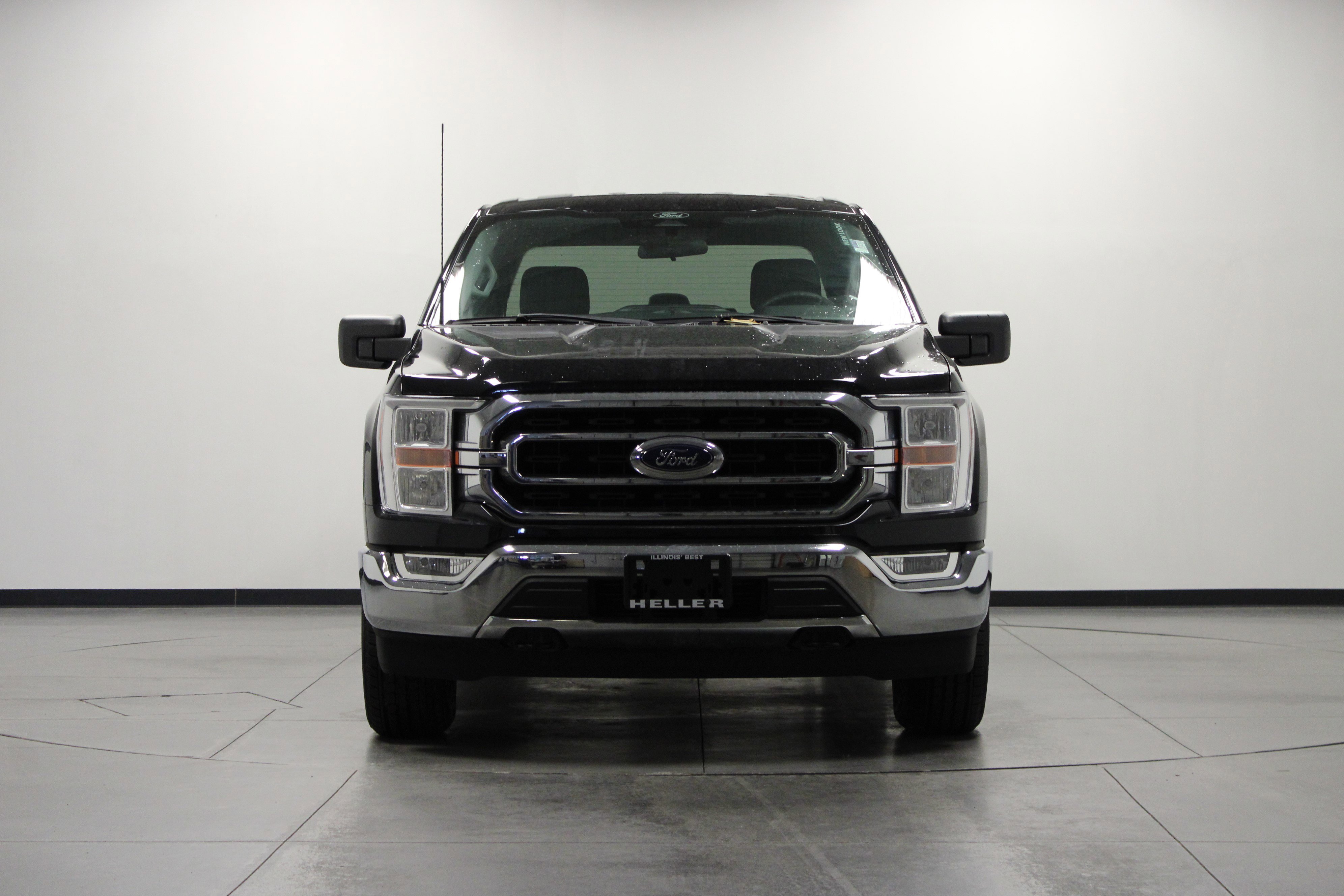 Used 2022 Ford F150 XLT w/ XTR Package image 9