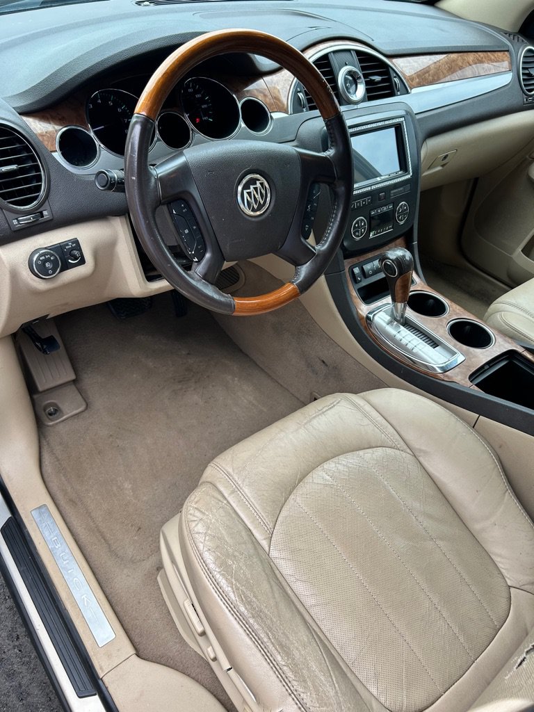 Used 2011 Buick Enclave CXL AWD/4WD image 7
