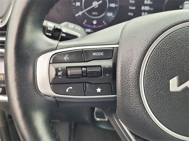 Used 2025 Kia Sportage SX image 18