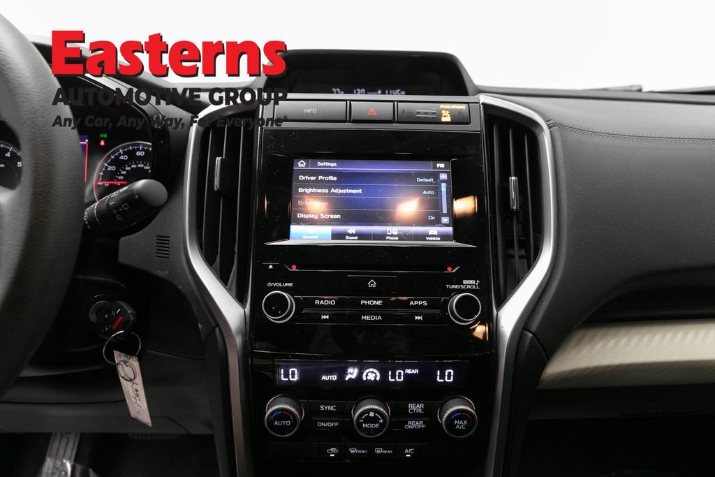 Used 2022 Subaru Ascent 8-Passenger AWD/4WD image 11