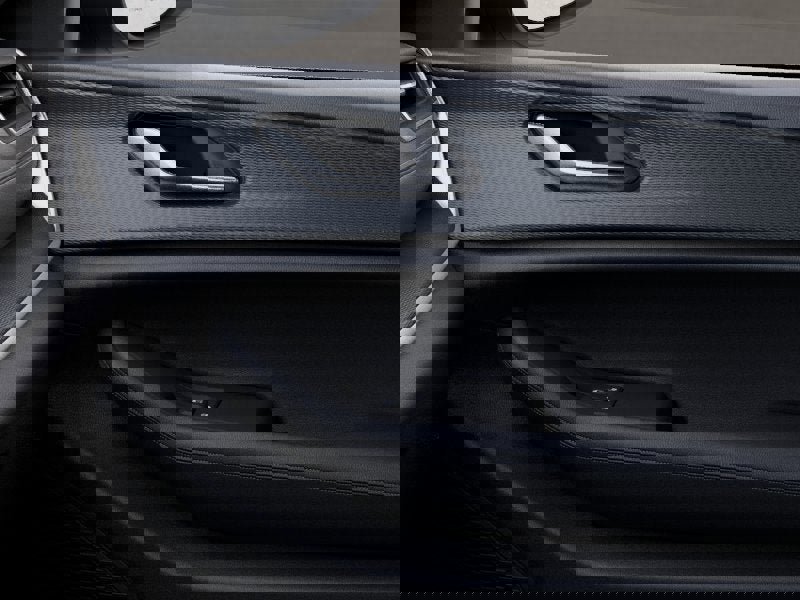 New 2025 Jeep Grand Cherokee L Altitude image 26