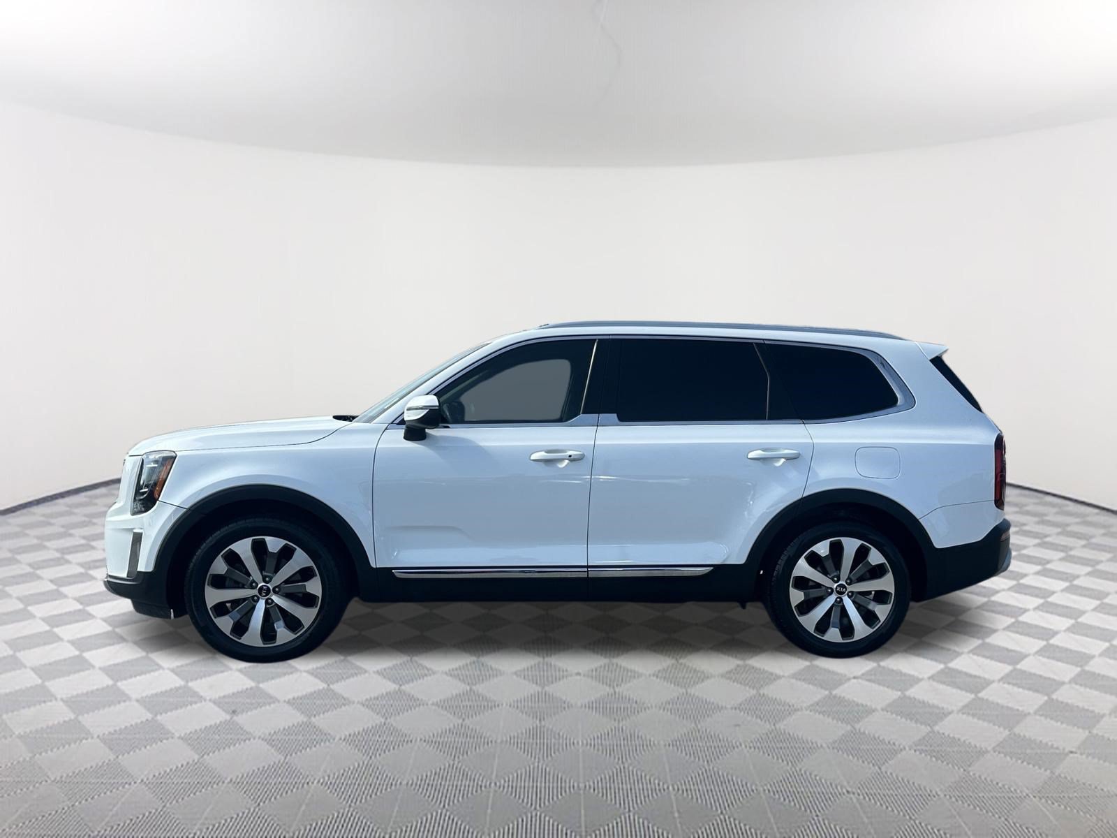 Used 2020 Kia Telluride EX w/ EX Premium Package FWD image 8