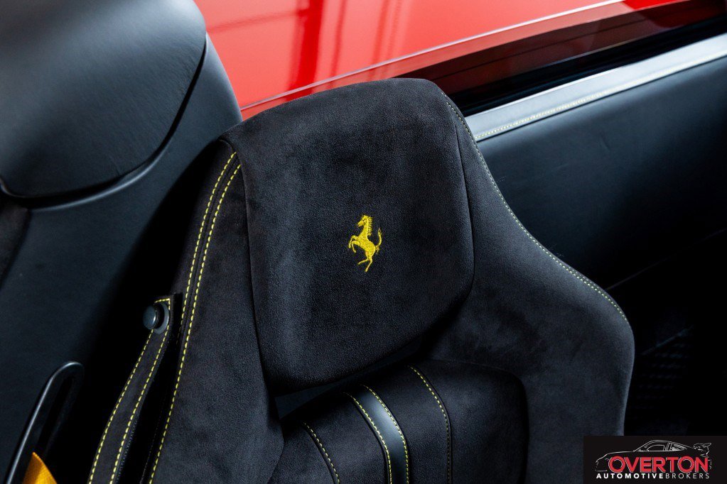 Used 2022 Ferrari F8 Tributo image 34
