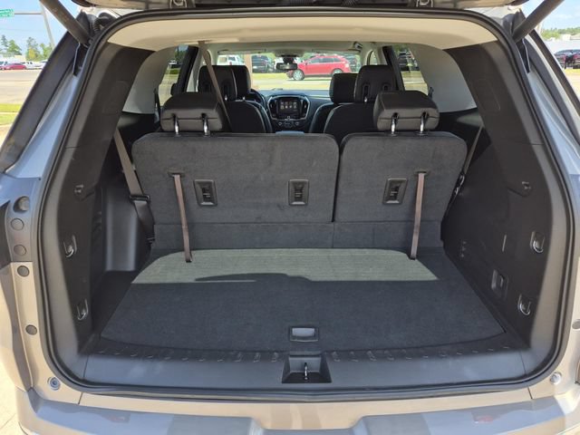 Used 2018 Chevrolet Traverse Premier w/ Driver Confidence II Package FWD image 11