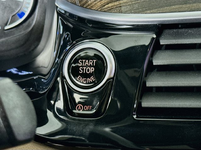 Used 2019 BMW 530i RWD image 18