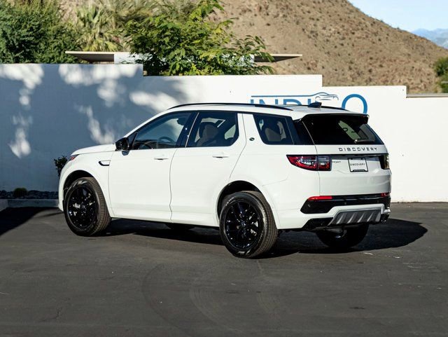New 2025 Land Rover Discovery Sport S image 9