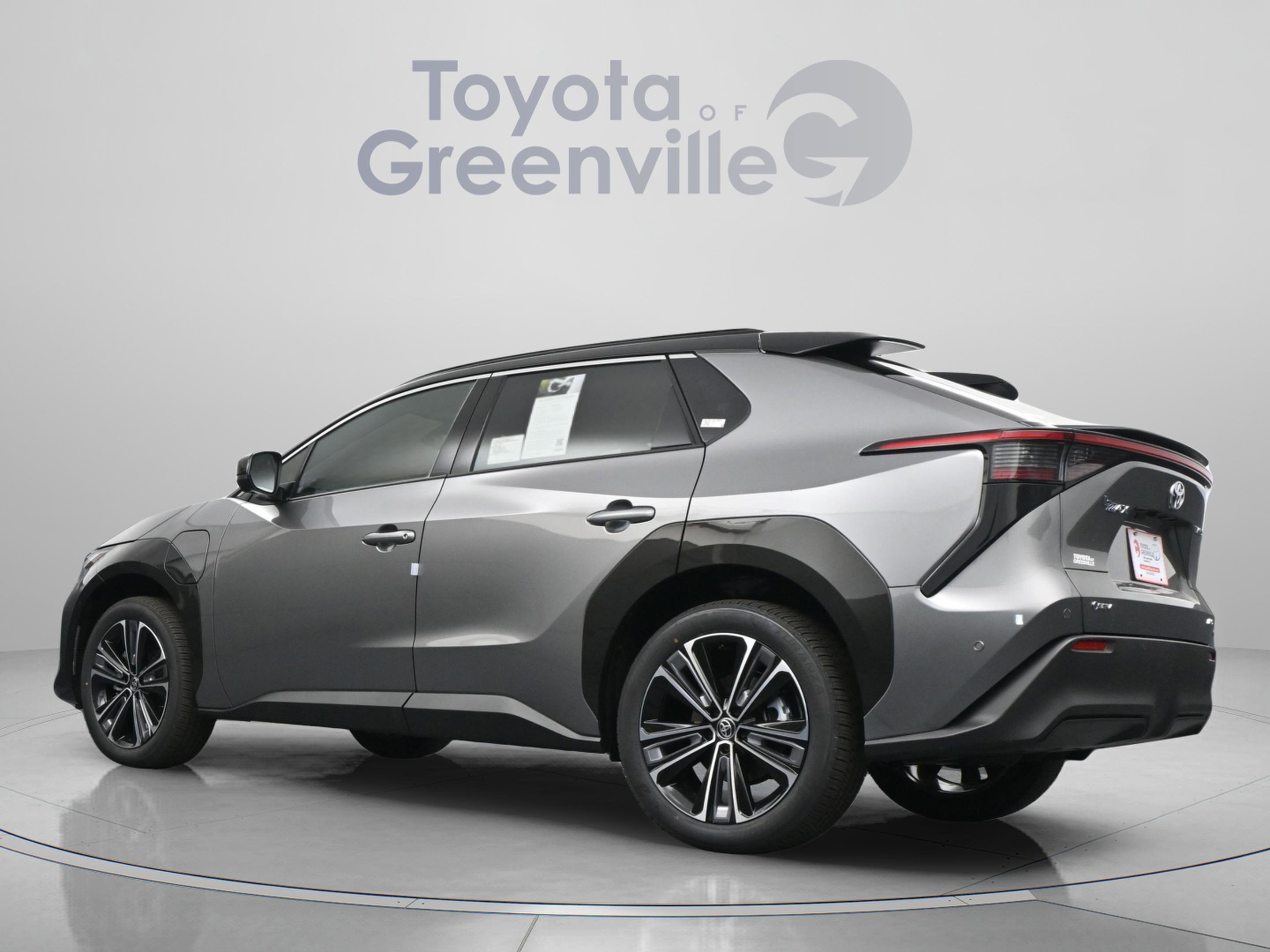 Used 2024 Toyota bZ4X AWD w/ Weather Package image 9