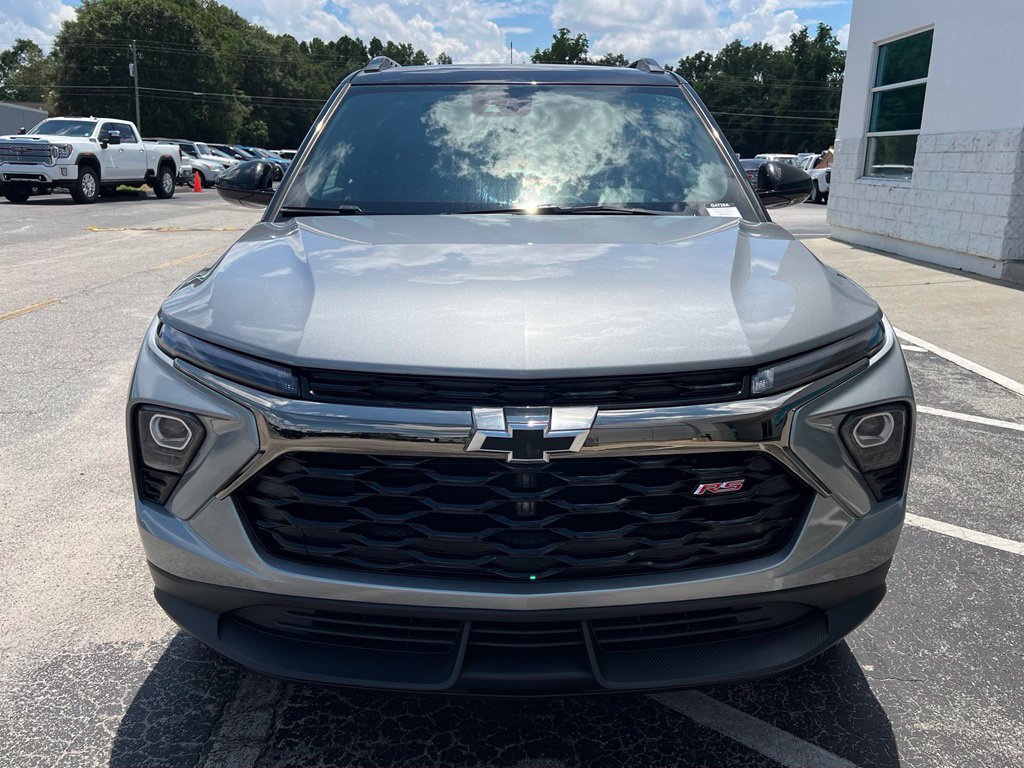 Used 2024 Chevrolet TrailBlazer RS w/ Driver Confidence Package AWD/4WD image 5