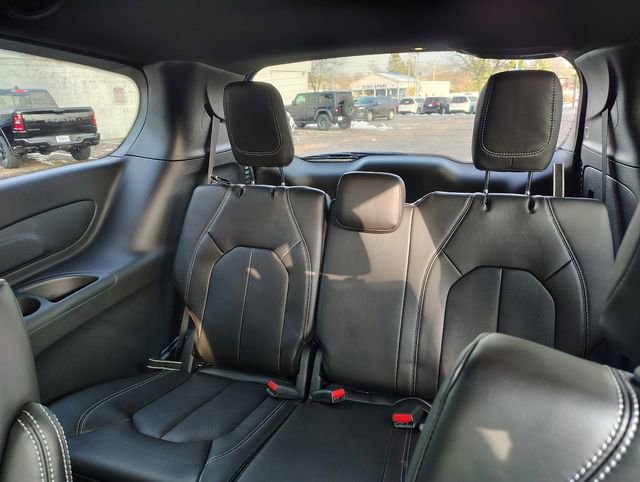 New 2026 Chrysler Pacifica Select w/ S Appearance Package FWD image 30