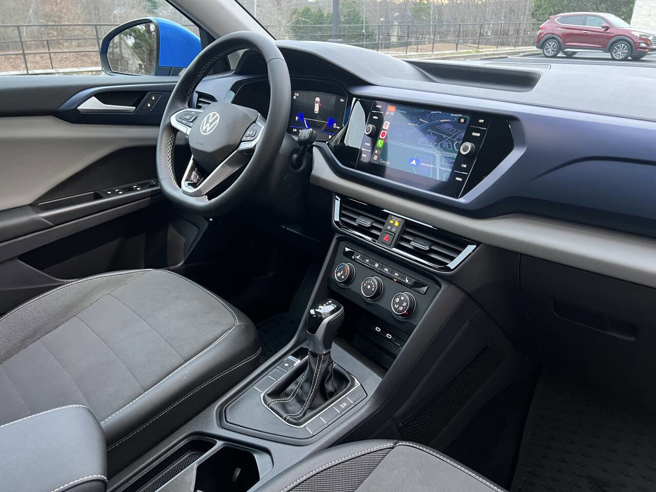 Used 2022 Volkswagen Taos SE image 16