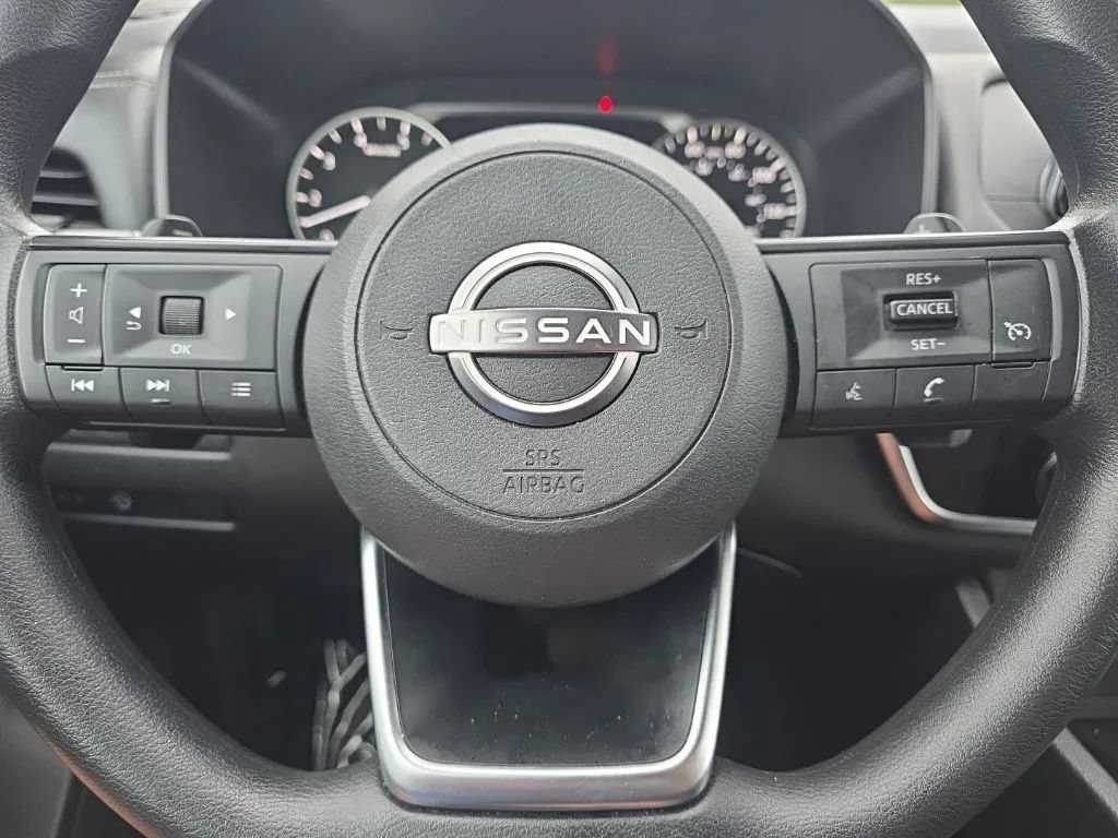 Used 2024 Nissan Rogue S FWD image 22