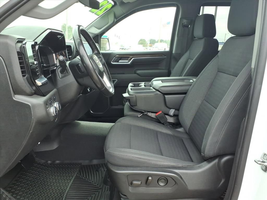 Used 2022 GMC Sierra 1500 Elevation w/ X31 Off-Road Package AWD/4WD image 17