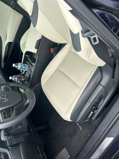 Certified 2025 Lexus ES 350 w/ Premium Package FWD image 7