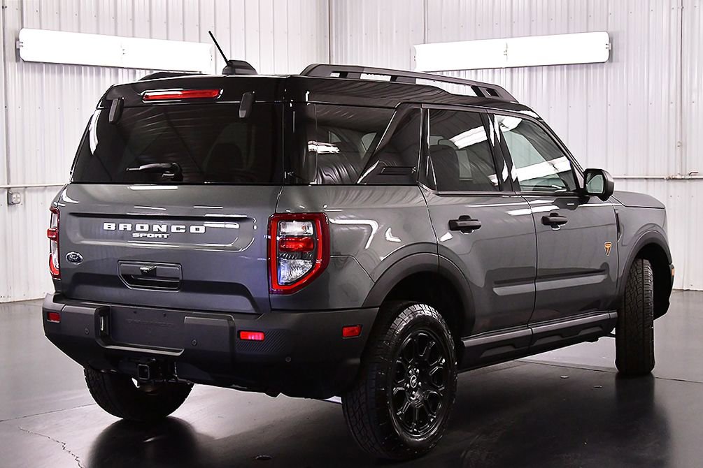 Used 2025 Ford Bronco Sport Badlands image 7