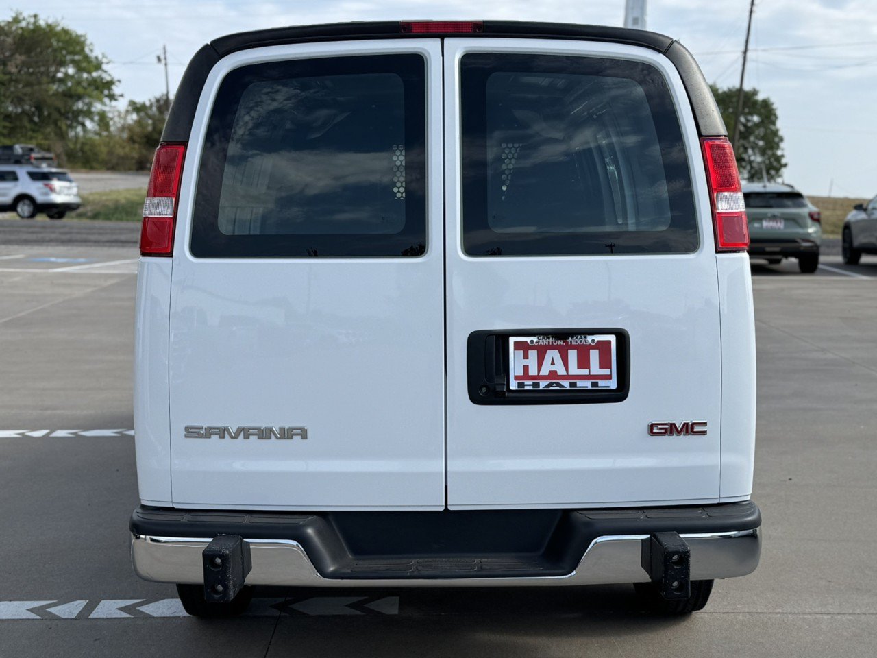 Used 2024 GMC Savana 2500 w/ Driver Convenience Package RWD image 7
