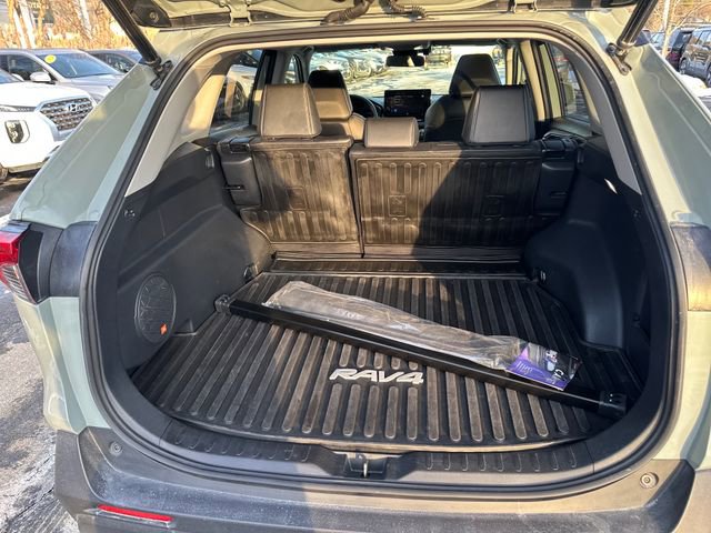 Used 2023 Toyota RAV4 XLE Premium image 22