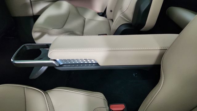 New 2026 Volvo EX90 Plus AWD/4WD image 29
