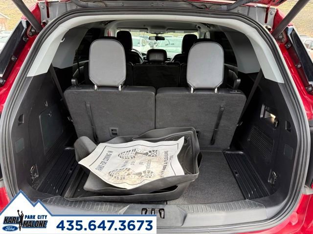 Used 2020 Ford Explorer XLT w/ Equipment Group 202A AWD/4WD image 32