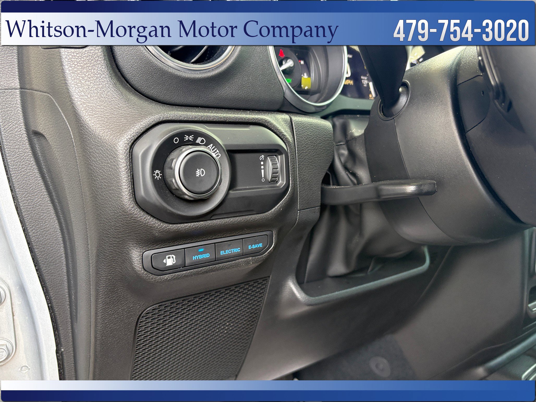 Used 2023 Jeep Wrangler Sahara AWD/4WD image 19