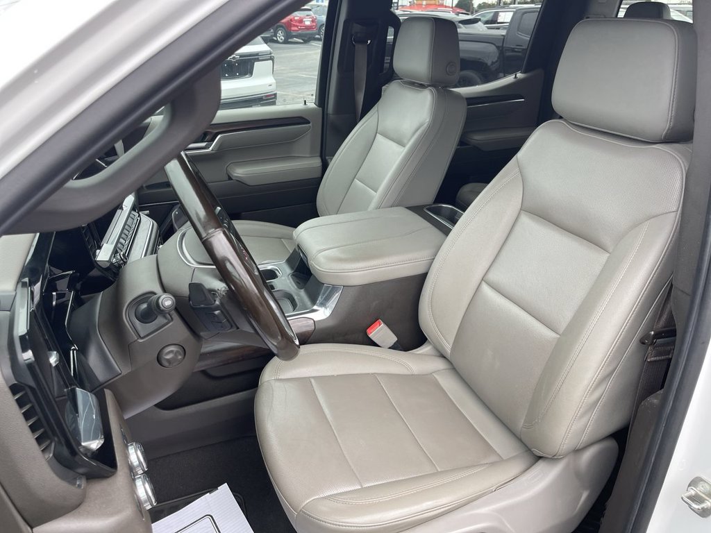 Used 2023 GMC Sierra 1500 SLT w/ SLT Convenience Package AWD/4WD image 11